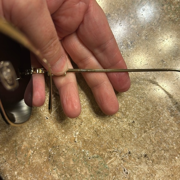 Fendi Authentic metal sunglasses case and cloth - Picture 6 of 10